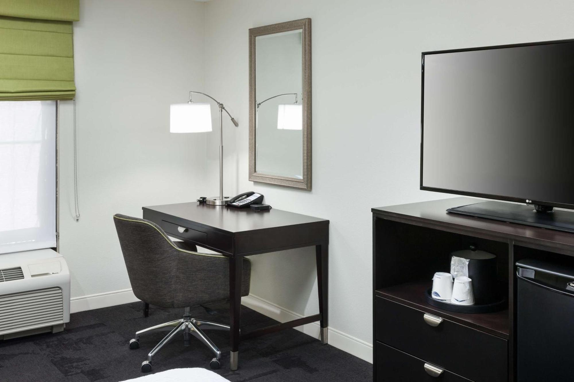 Hampton Inn & Suites Gainesville Downtown Εξωτερικό φωτογραφία