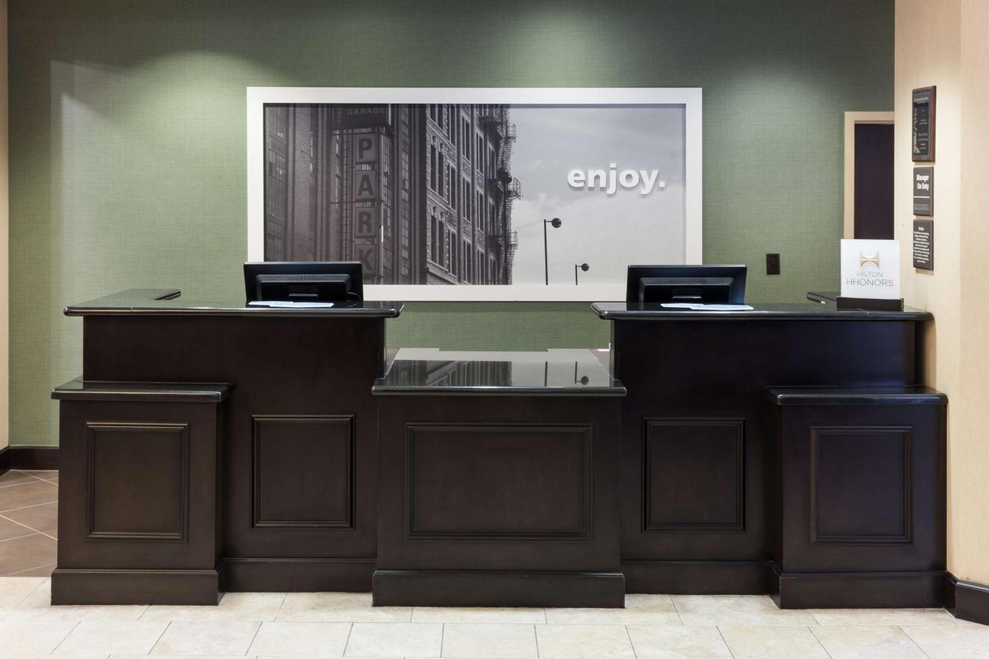 Hampton Inn & Suites Gainesville Downtown Εξωτερικό φωτογραφία