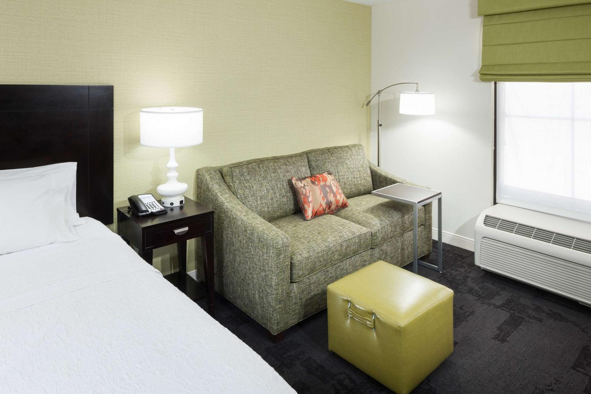 Hampton Inn & Suites Gainesville Downtown Εξωτερικό φωτογραφία