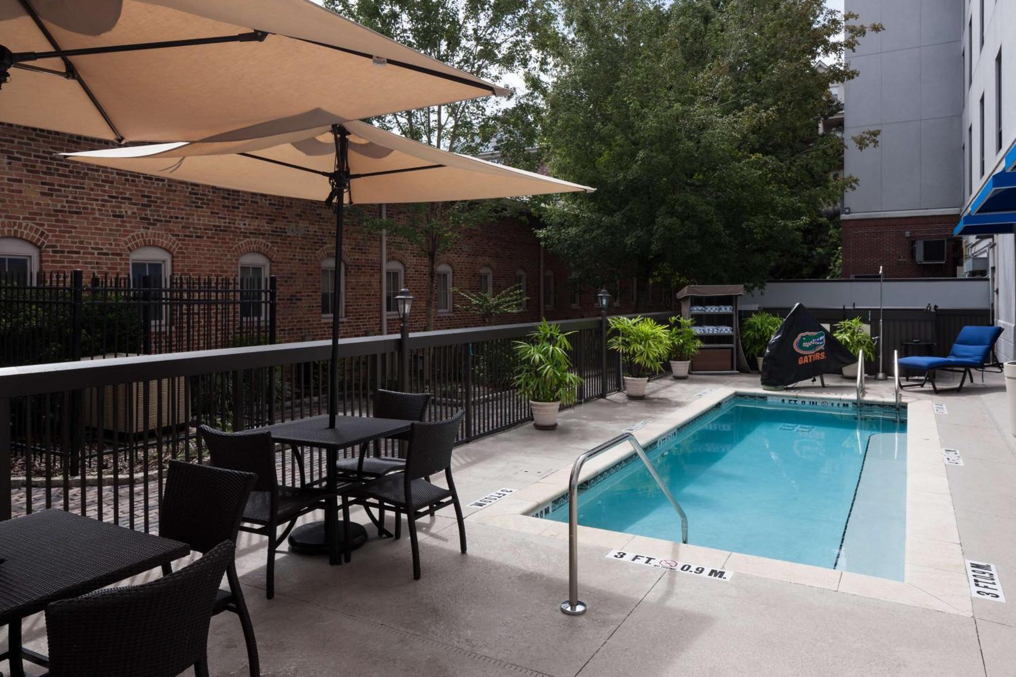 Hampton Inn & Suites Gainesville Downtown Εξωτερικό φωτογραφία