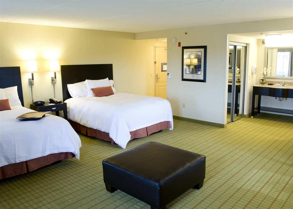 Hampton Inn & Suites Gainesville Downtown Δωμάτιο φωτογραφία