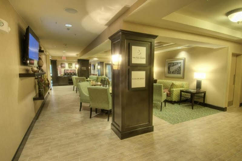 Hampton Inn & Suites Gainesville Downtown Εξωτερικό φωτογραφία